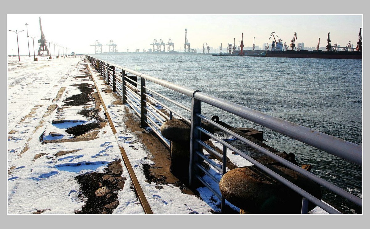 雪后日出秦皇岛西港行