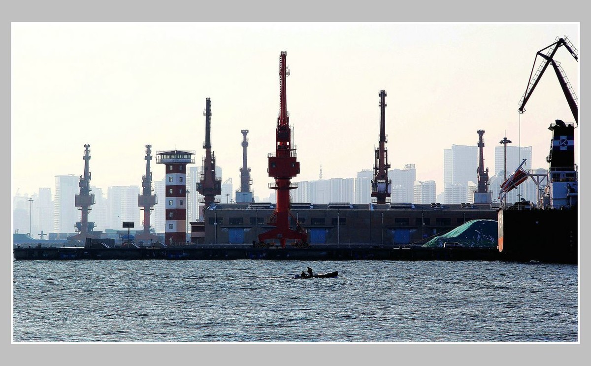 雪后日出秦皇岛西港行