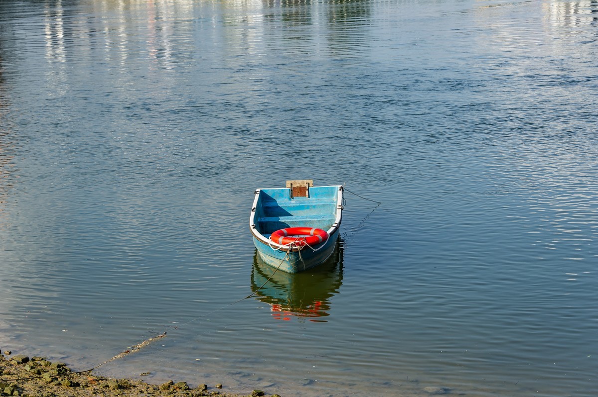 “翡翠项链” 金沙湾，迷人的海滨风情