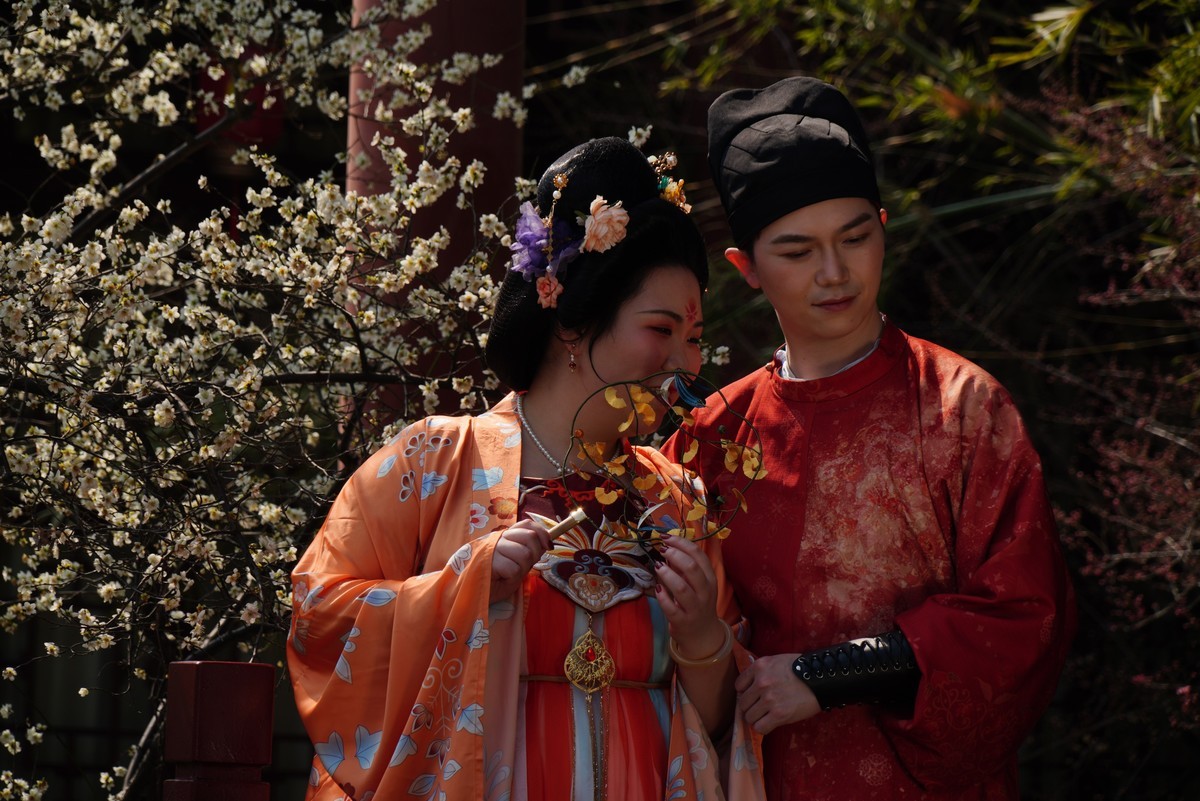 东湖梅园环境人像小品