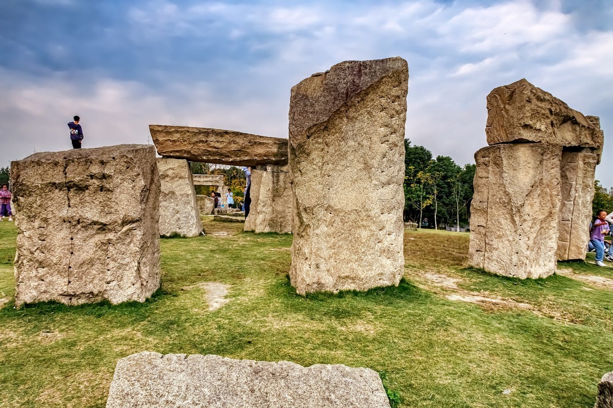 成都·清水河湿地·石阵