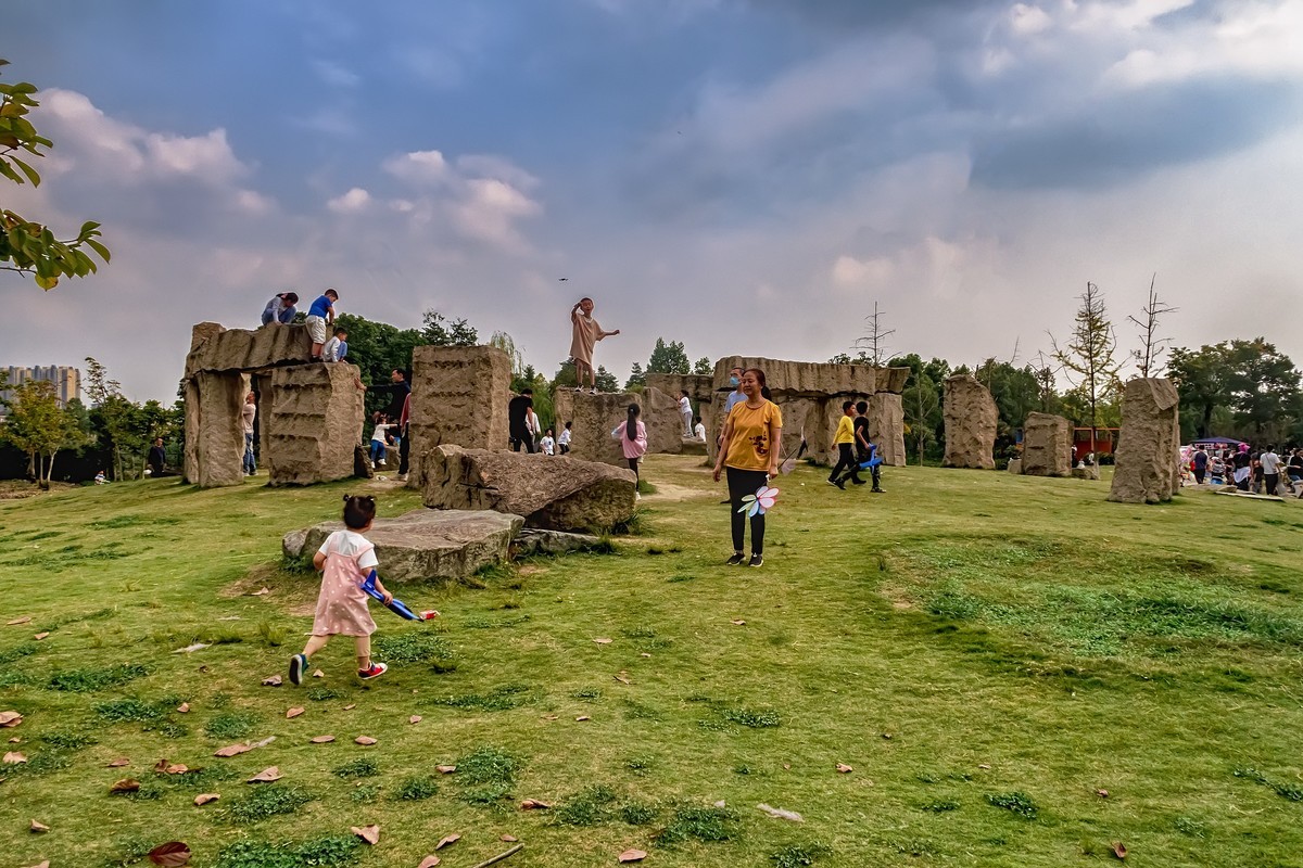 成都·清水河湿地·石阵
