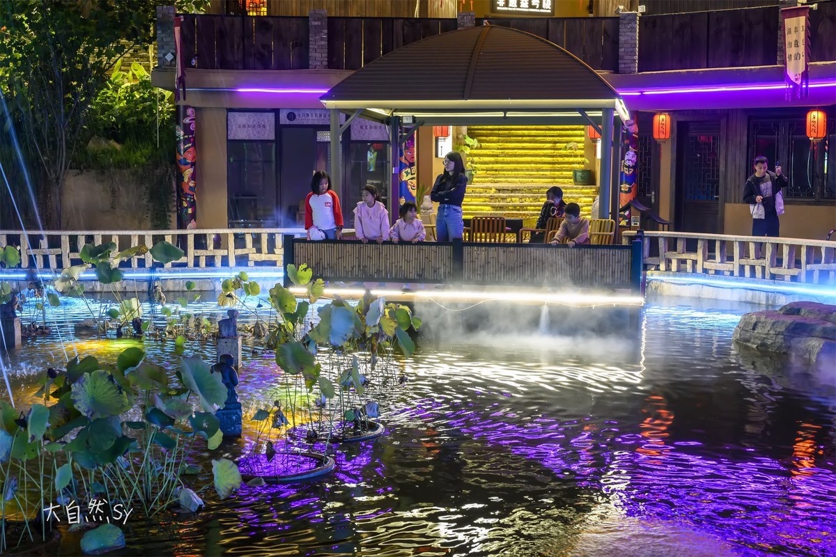 长沙草根大院夜景随拍