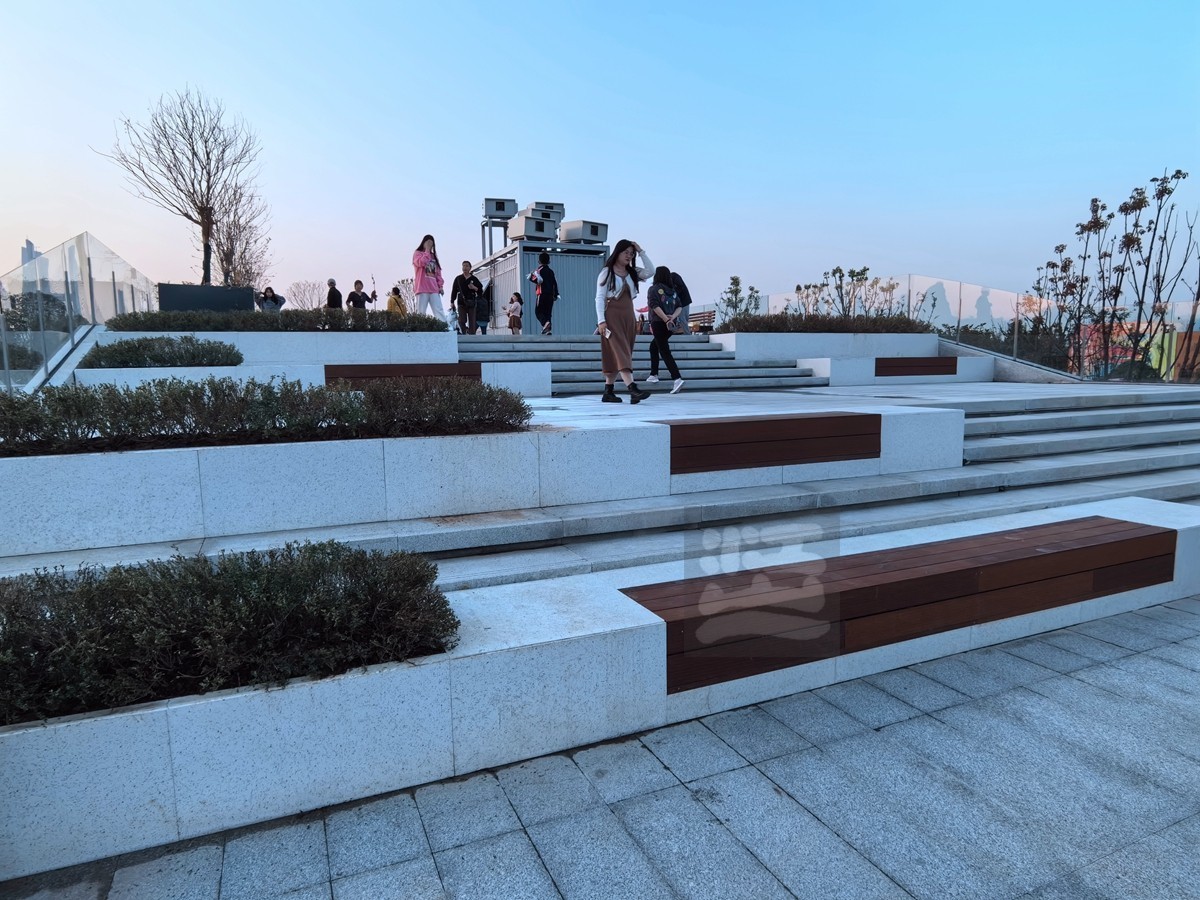 现代展馆*四美塘文化公园——武汉随笔