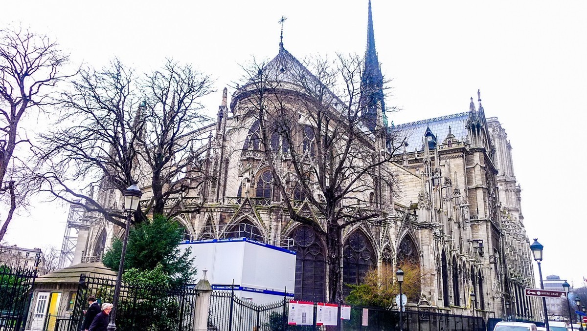 回味“巴黎圣母院”大教堂