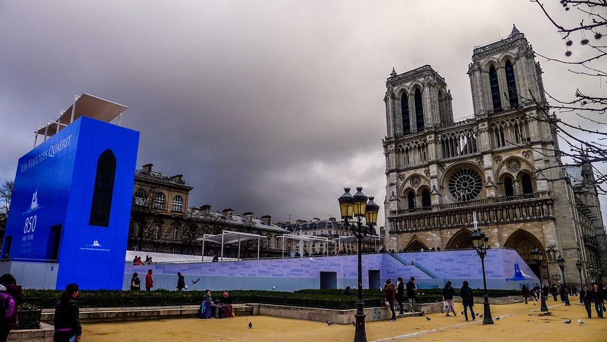 回味“巴黎圣母院”大教堂