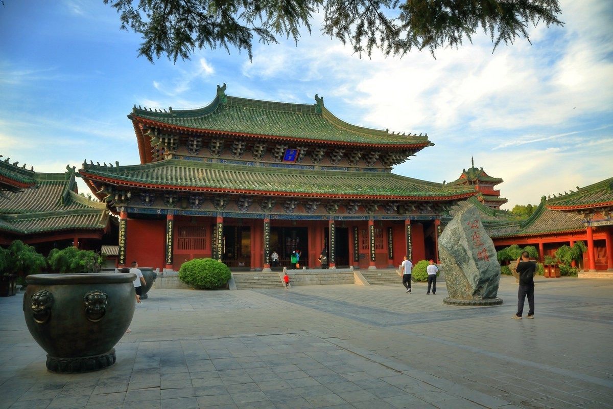 开封府（一路向北）