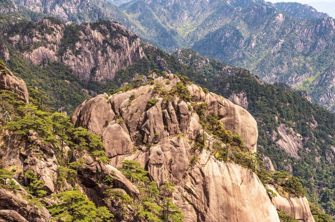 黄山--峰峦随镜入画来【10】