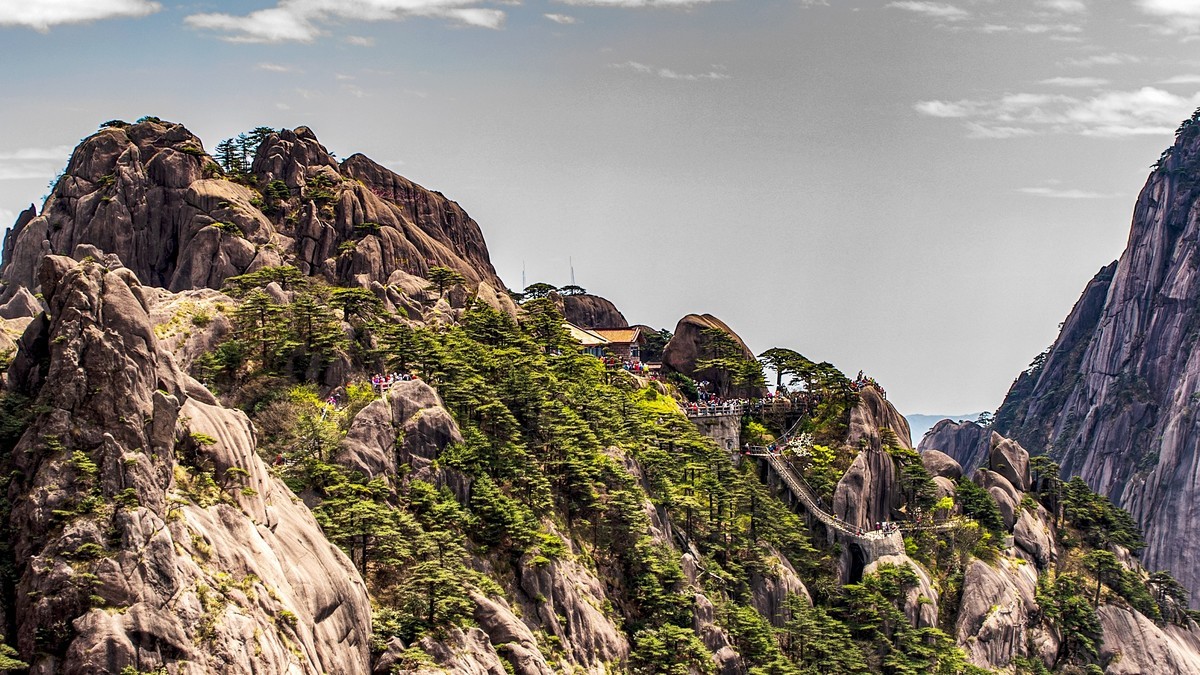 黄山--峰峦随镜入画来【10】