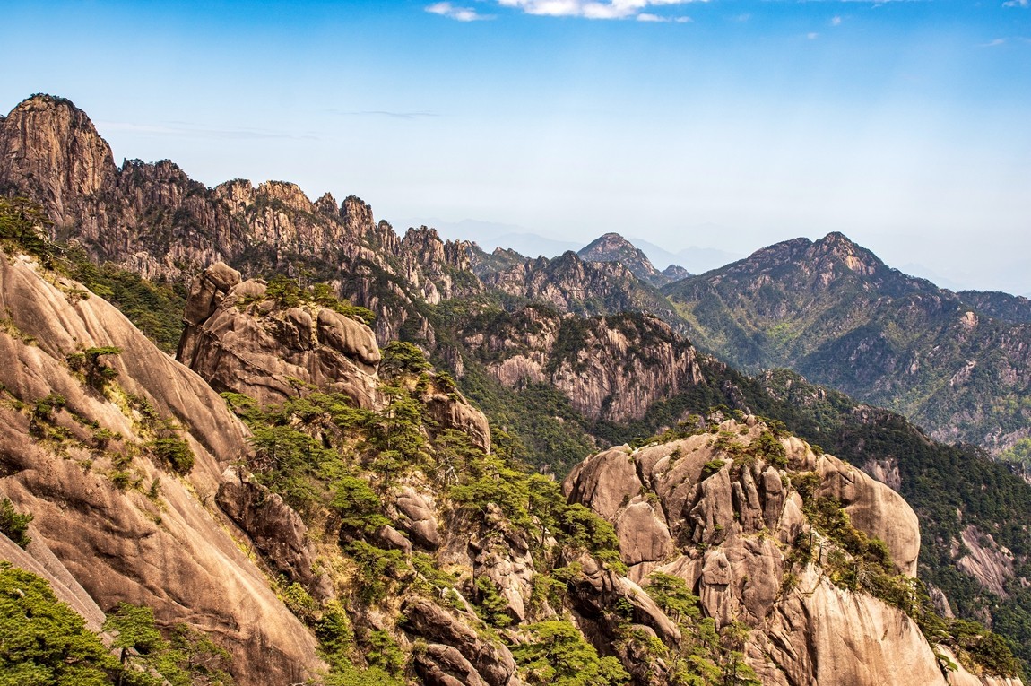 黄山--峰峦随镜入画来【10】