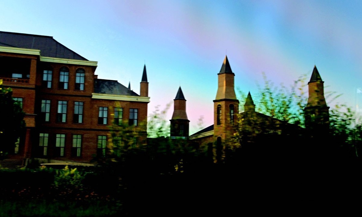 北 疆 游 [  吐鲁番市火山红酒庒  }   { 88 }