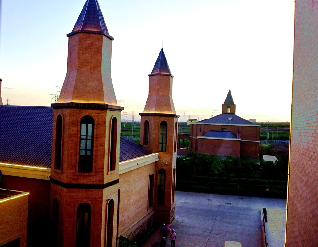 北 疆 游 [  吐鲁番市火山红酒庒  }   { 88 }