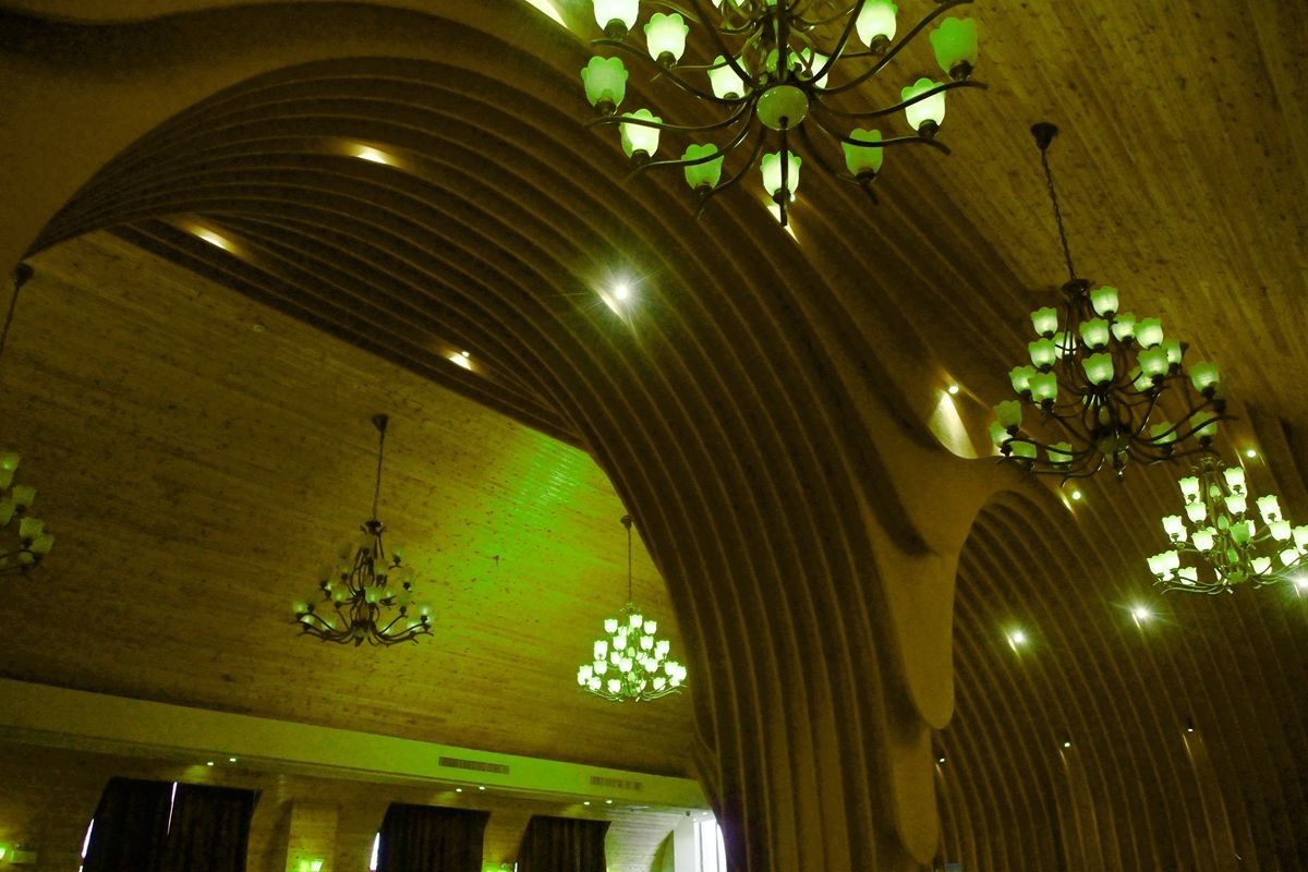 北 疆 游 [ 吐鲁番市火山红酒庒 } { 90 }