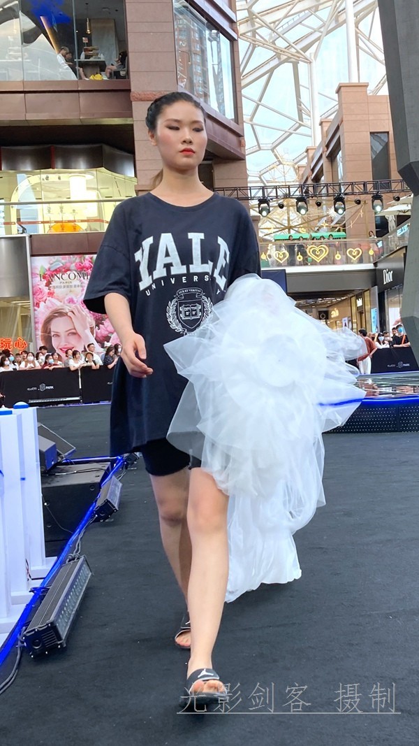 西安美院服装系2022本科生毕业作品展