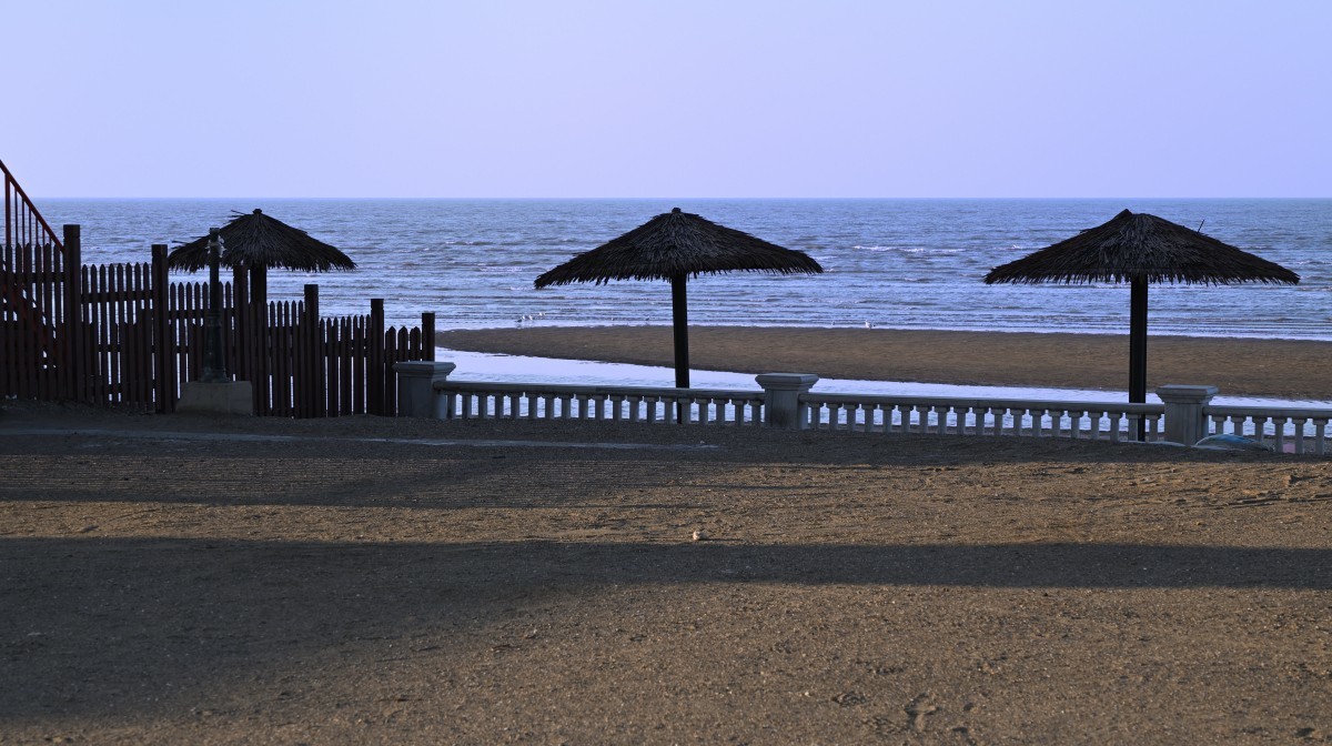 初冬的夏家河子-寂寞的海滩