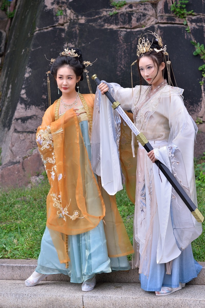 【视觉光影】 灵 岩 侠 女 （5）