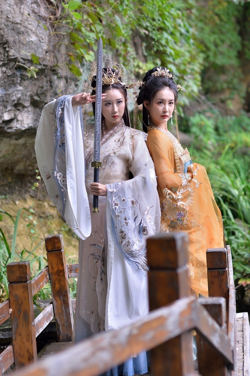 【视觉光影】 灵 岩 侠 女 （5）