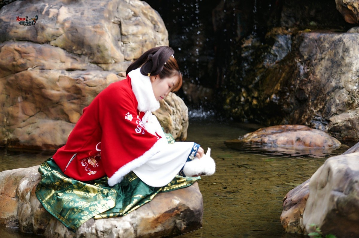 【冬日水博苑之恋】---番薯妹