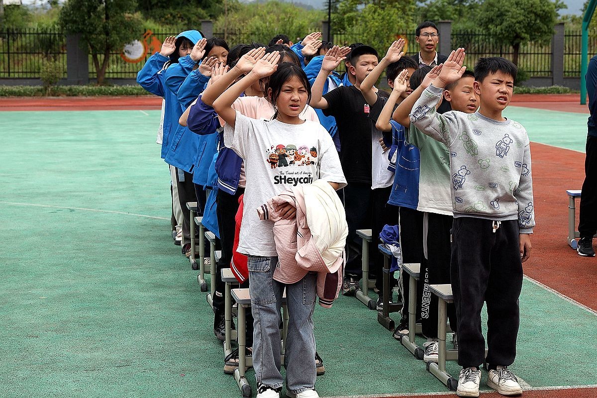 庆六一“邻水喜乐年华走进邻水西天小学”