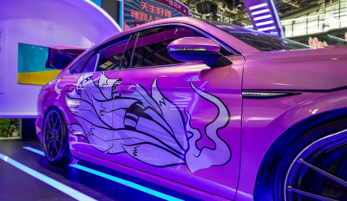 豪车与美女 【2024石家庄国际汽车博览会】