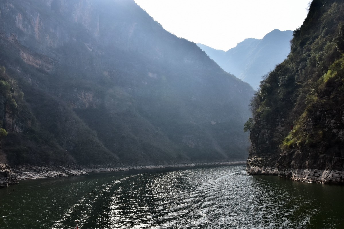 走过长江三峡。