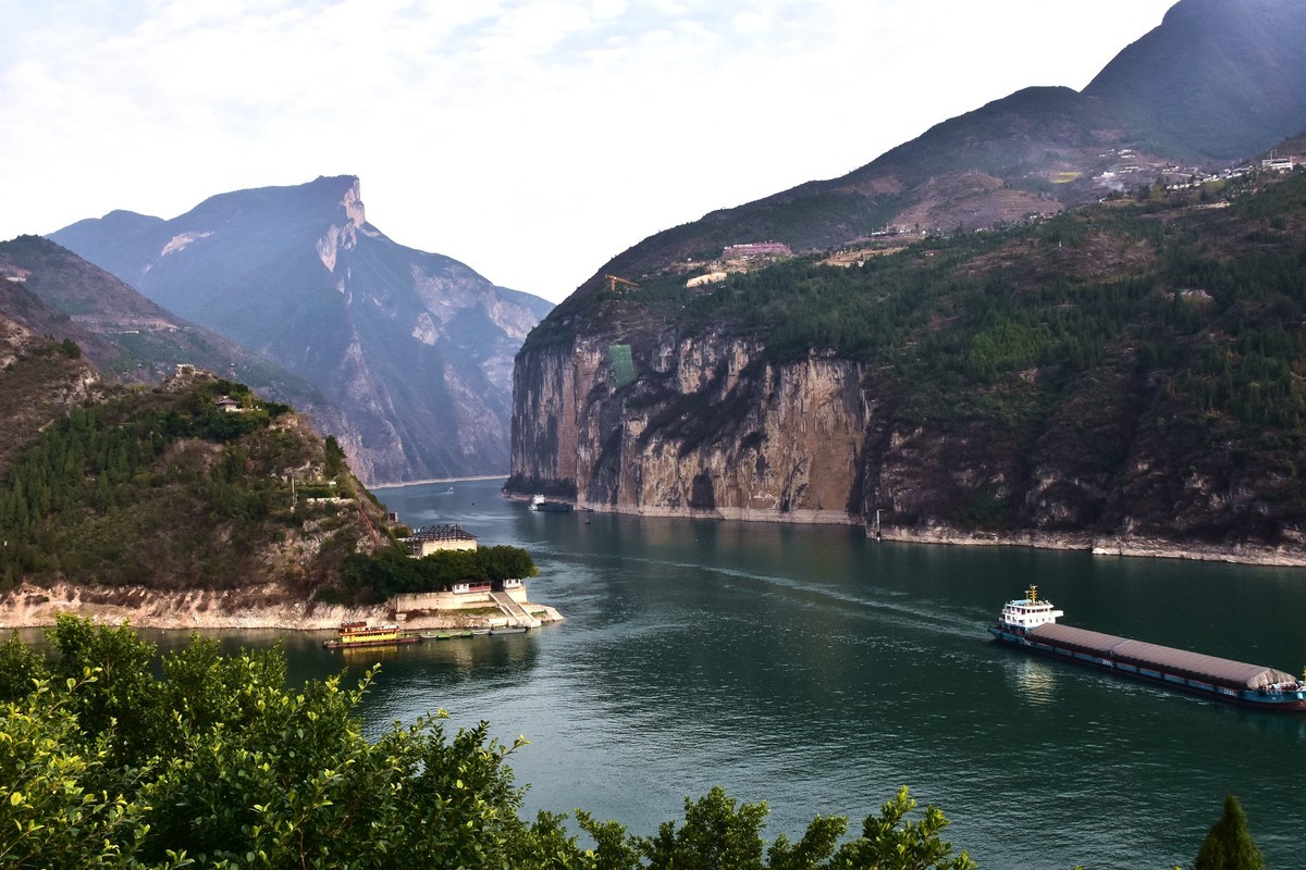 走过长江三峡。