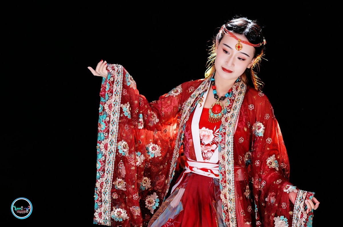 【西汉美女】---暮夏