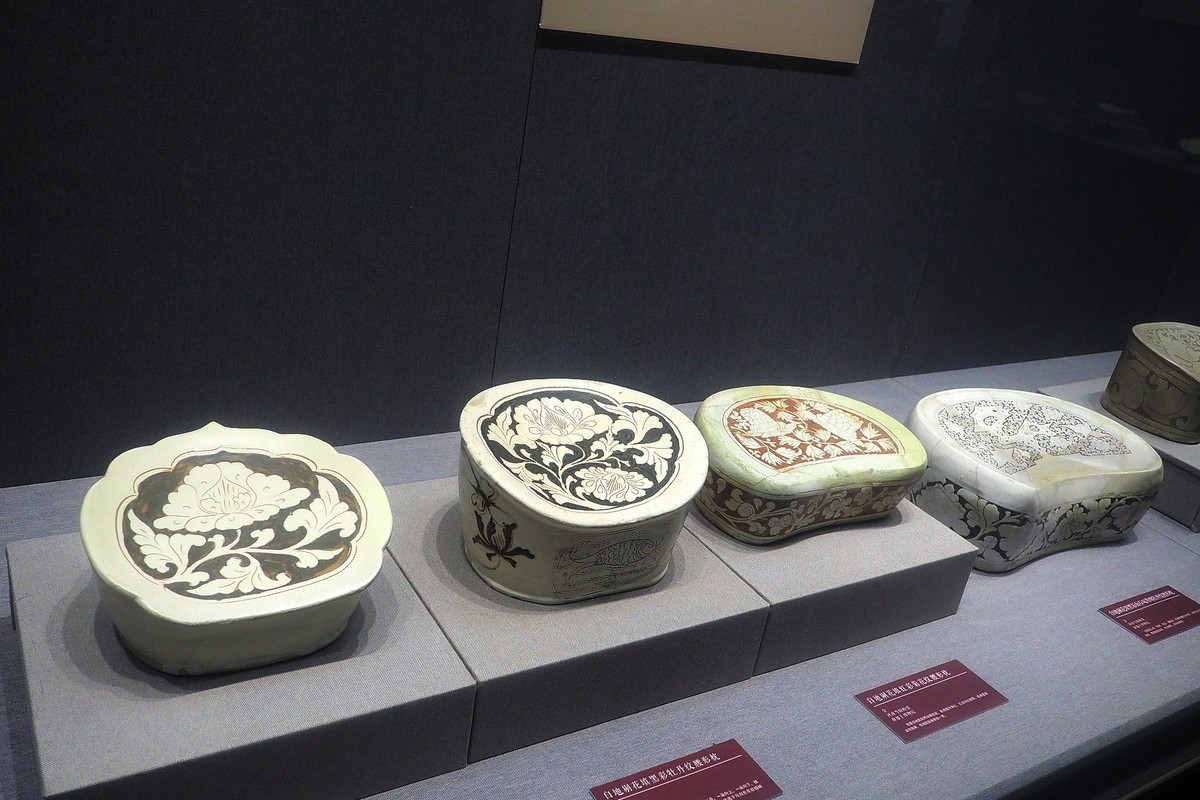 《高枕无忧—中国历代枕文物特展》