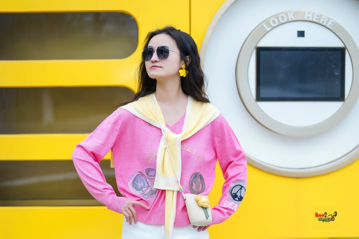 【时尚快乐女神】--- 沛阳