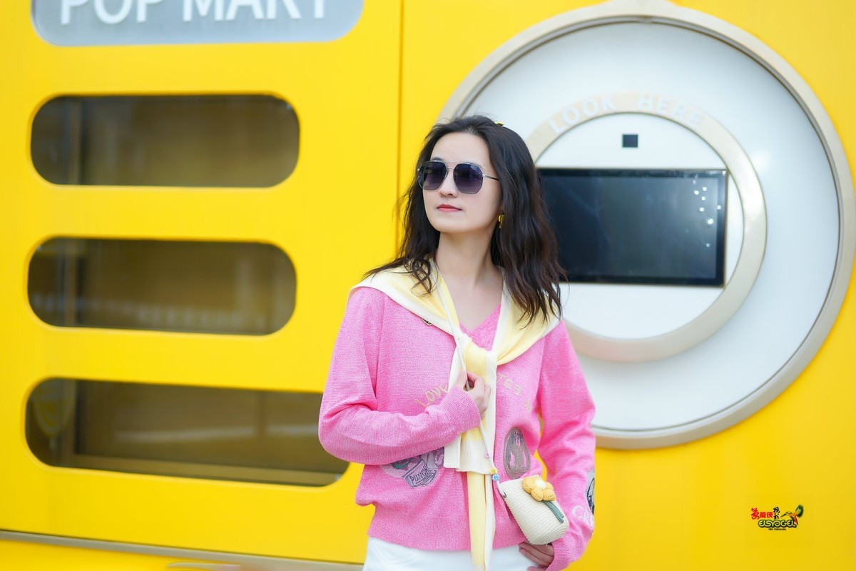 【时尚快乐女神】--- 沛阳