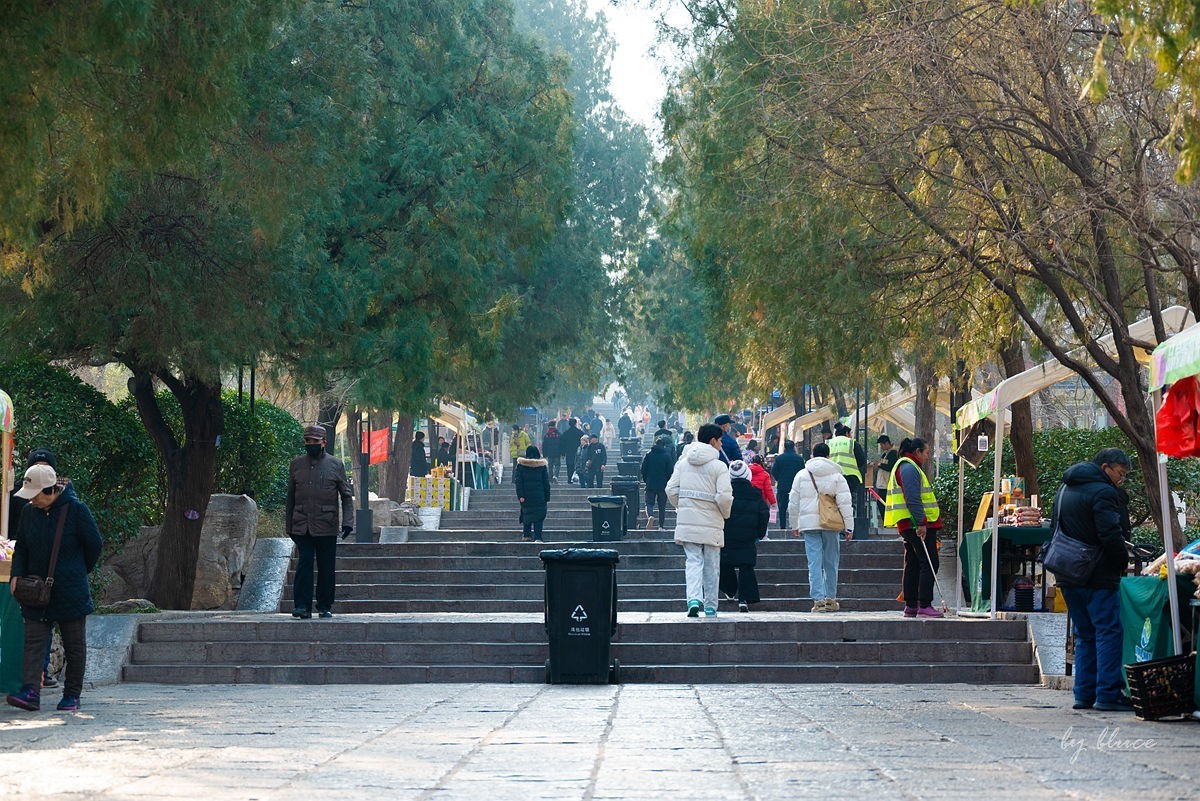 登千佛山（一）