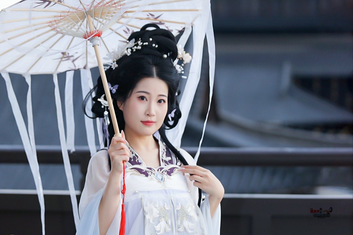 【花影流苏】---似海