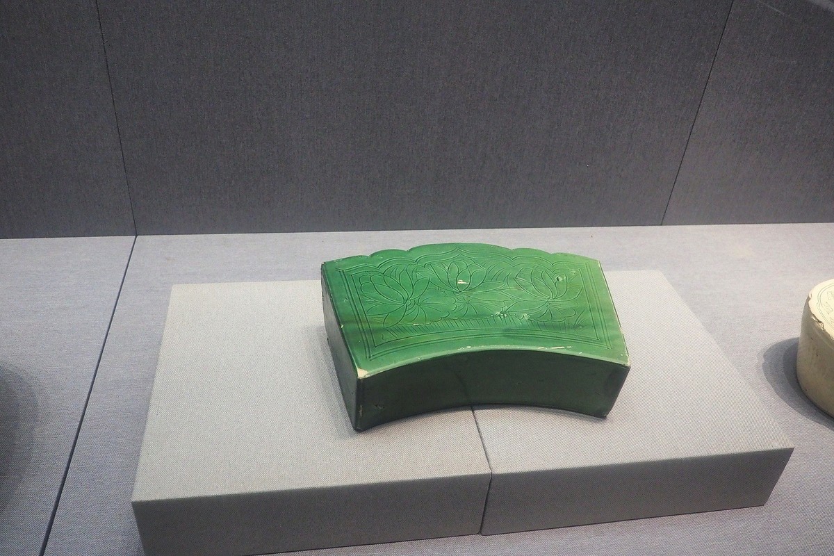 《高枕无忧—中国历代枕文物特展》