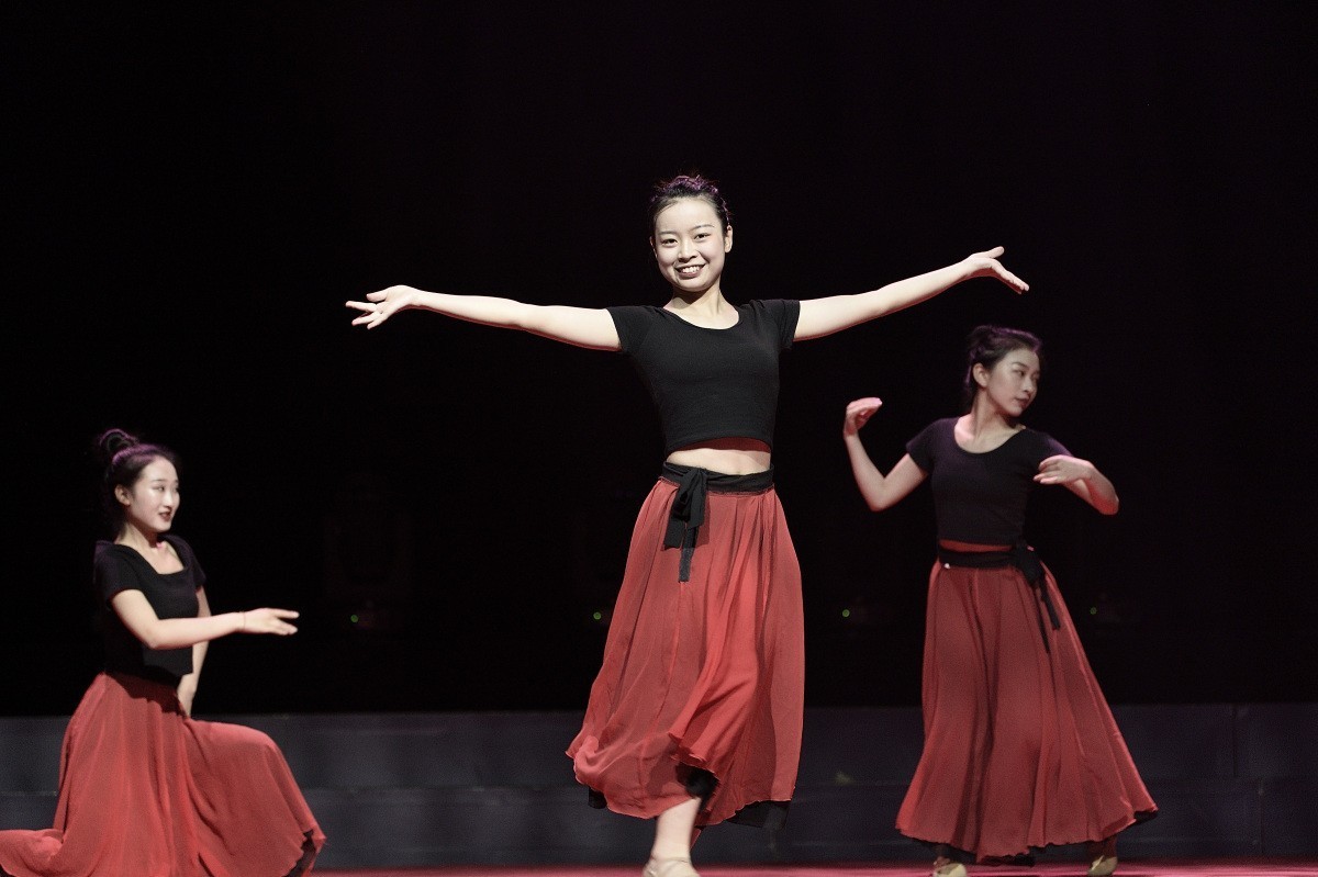 一组大学生舞蹈剧完结篇