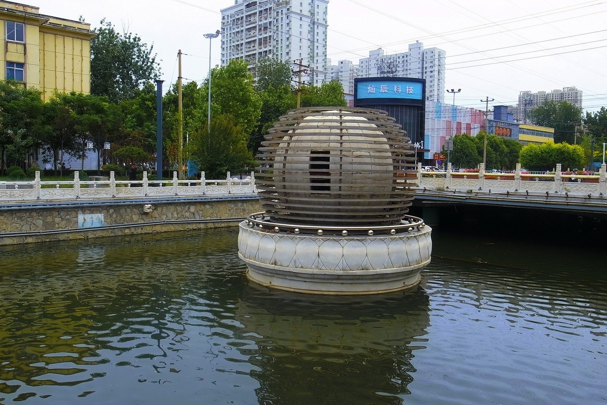 初夏·民心河畔