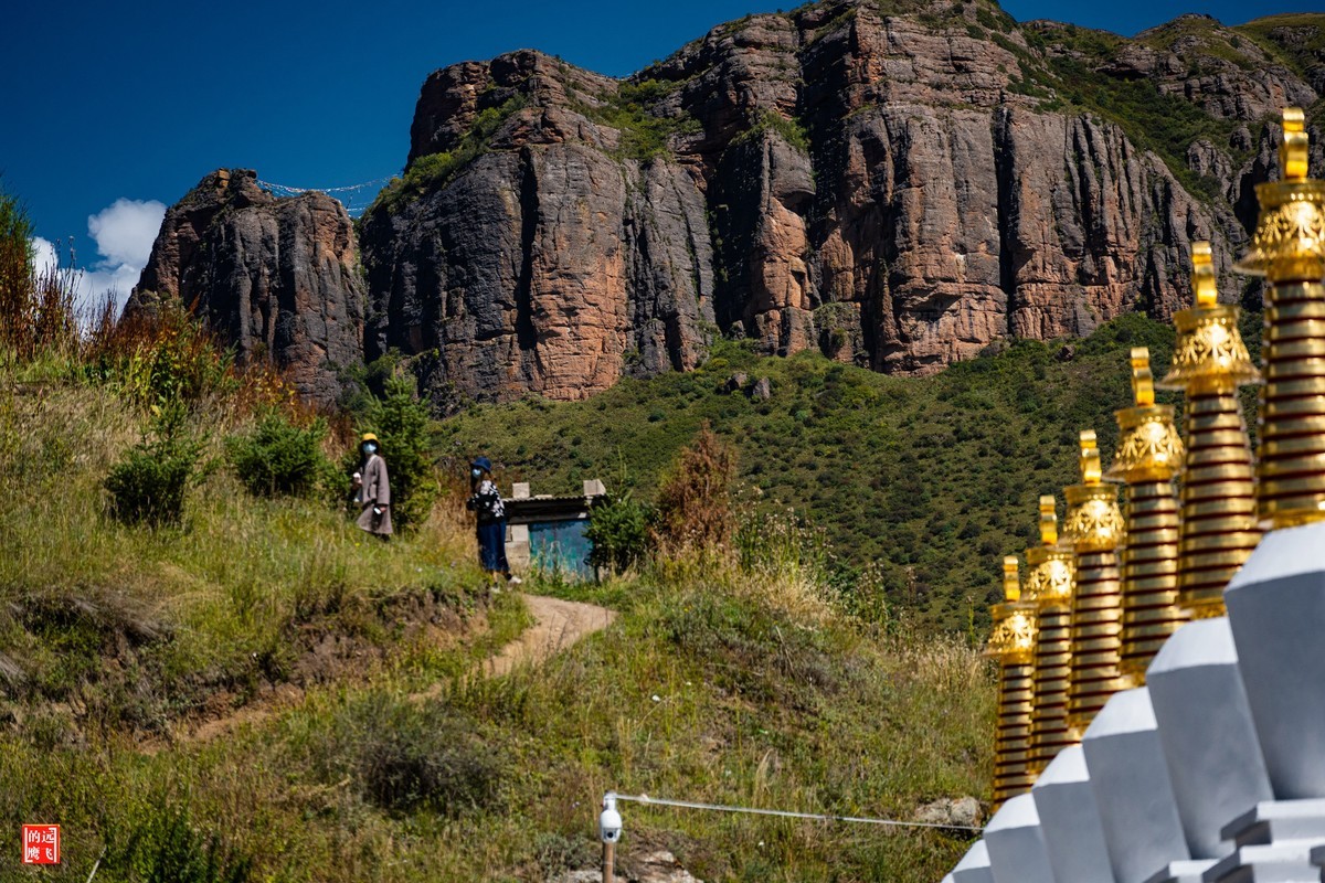 郎木寺是寺院，也是地名