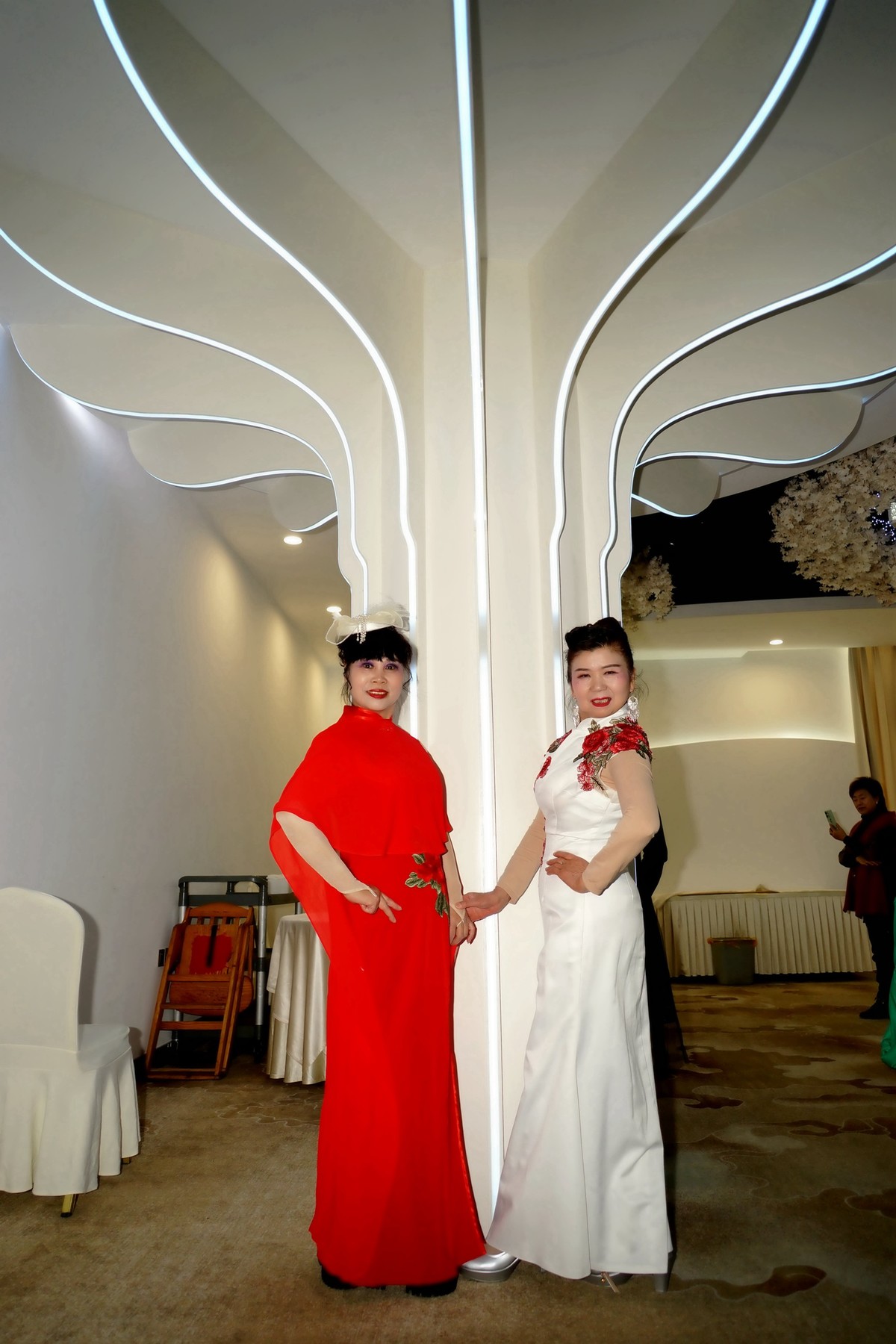 2024武汉寻梦艺术团年会上的美女！