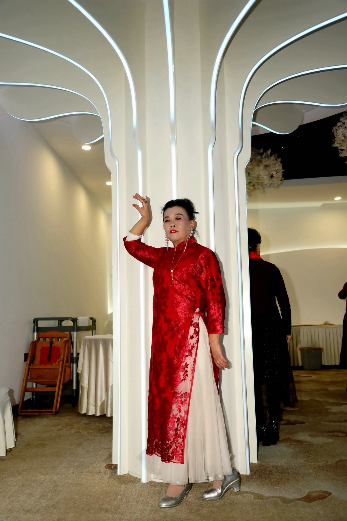 2024武汉寻梦艺术团年会上的美女！