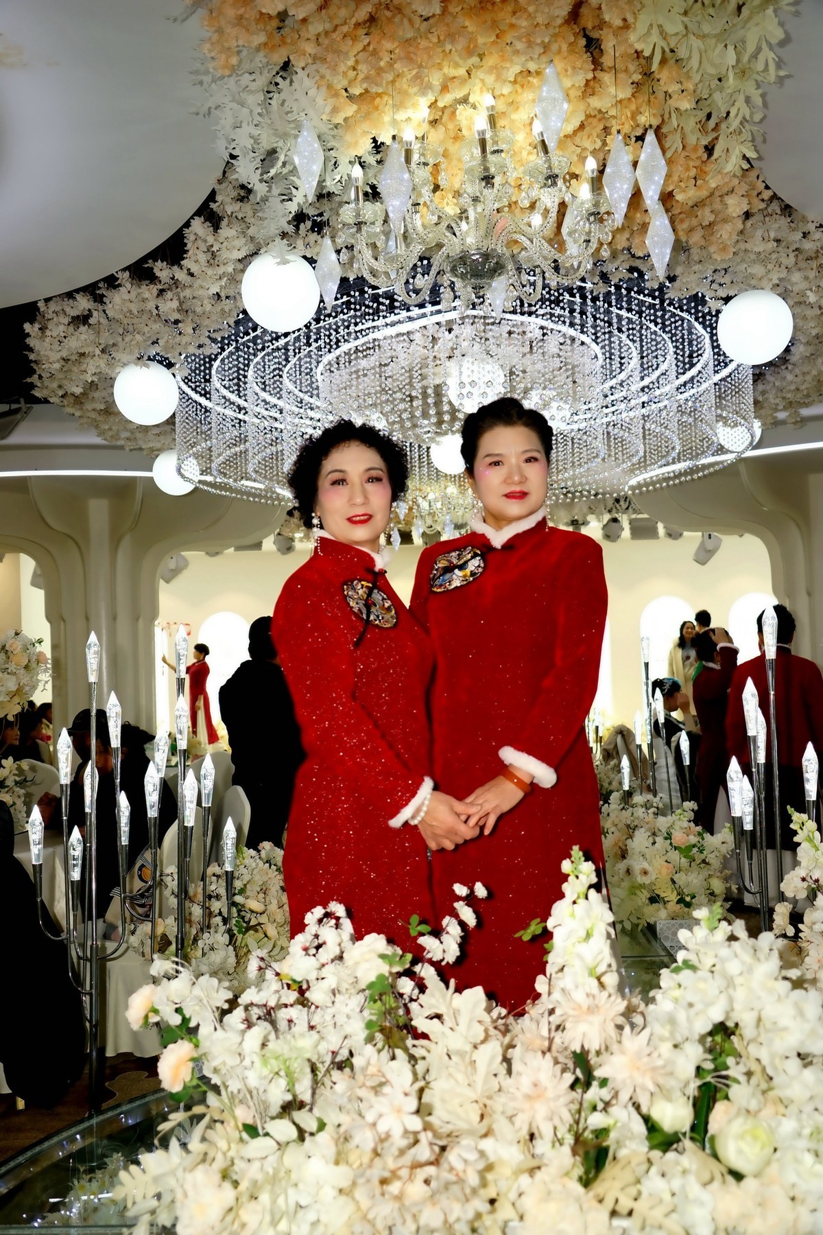 2024武汉寻梦艺术团年会上的美女！