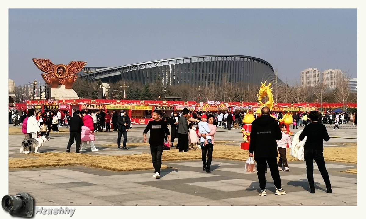 广场随拍（2024045）