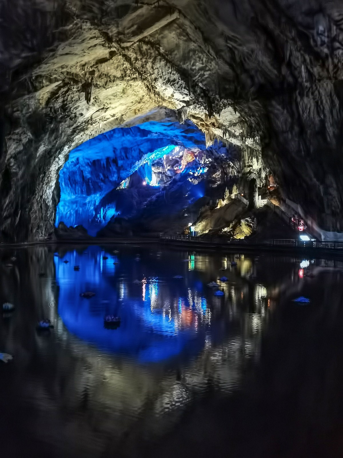 再游贵州之织金洞