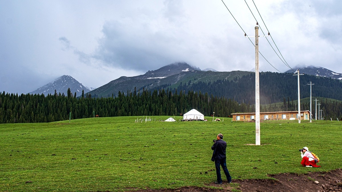 新疆行游--琼库什台返回特克斯县途中【1】