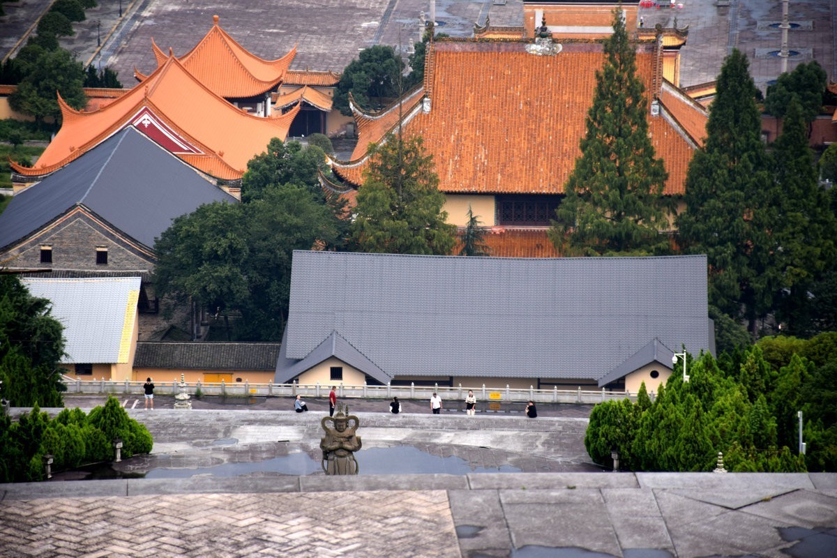 漫步星城 走街串巷（369）世界上最大的千手观音