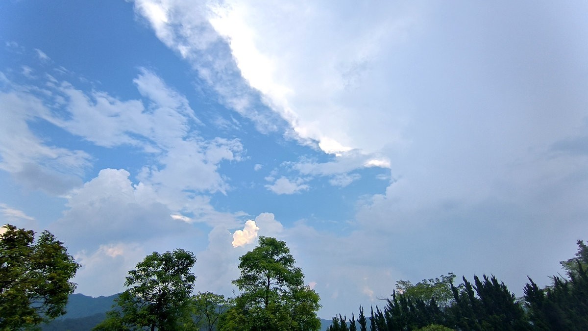 漫步星城 走街串巷（369）世界上最大的千手观音