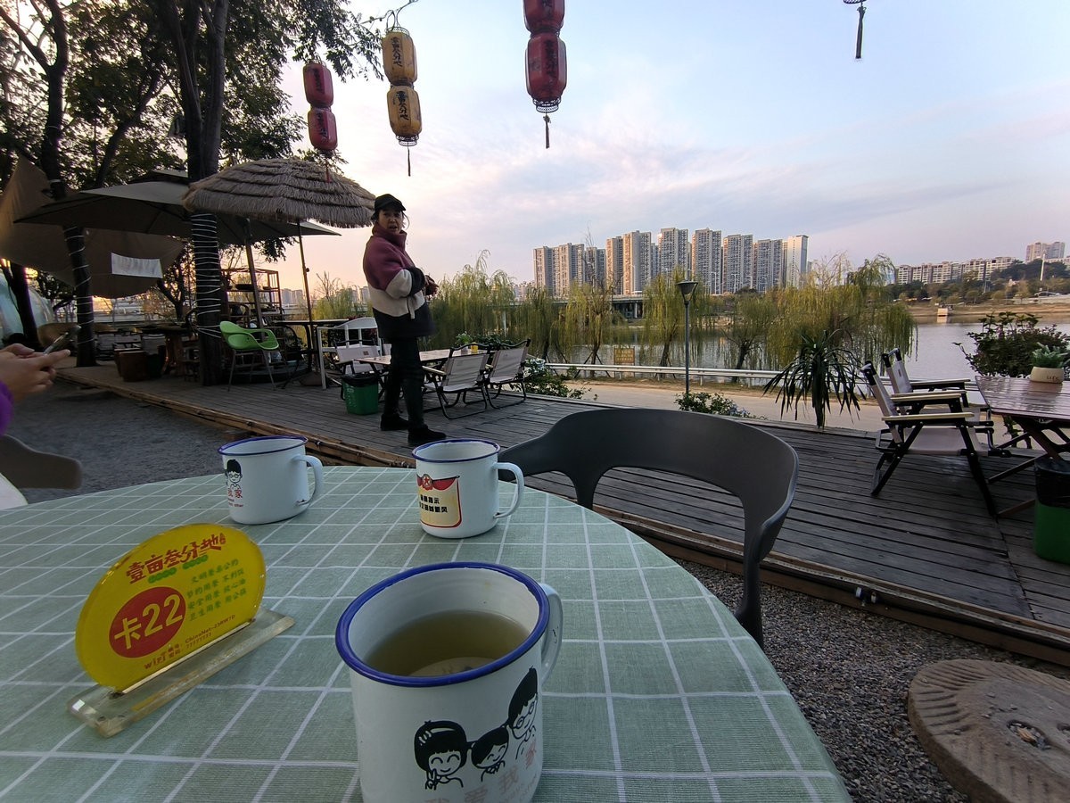 漫步星城 走街串巷（408）户外茶馆