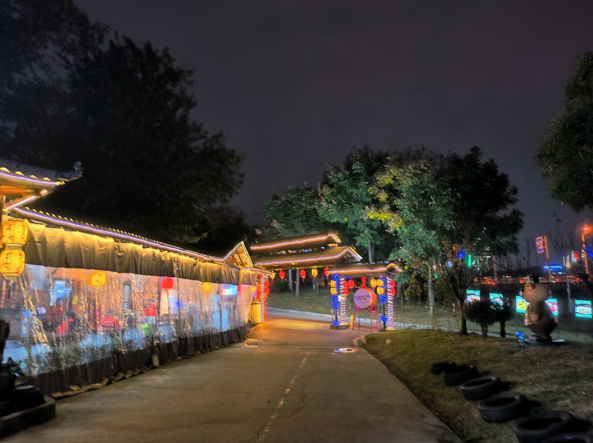 漫步星城 走街串巷（408）户外茶馆