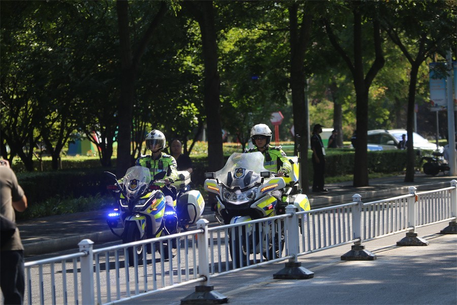 快闪2024年世界青年场地自行车锦标赛首日的画面