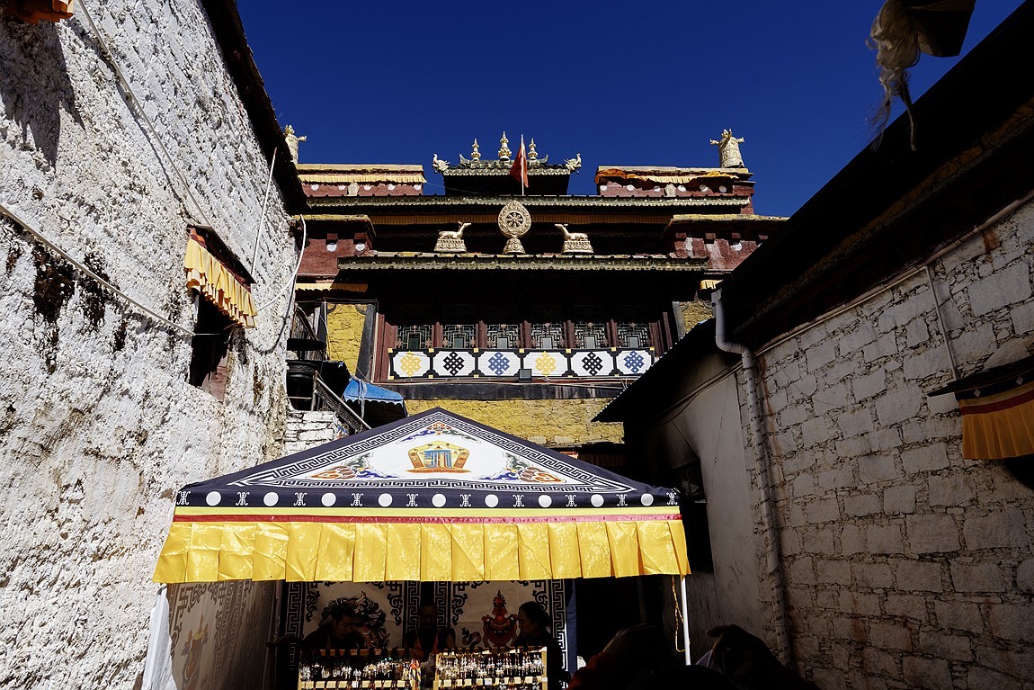 行走在318国道【26】天空之城【理塘--勒通古镇】