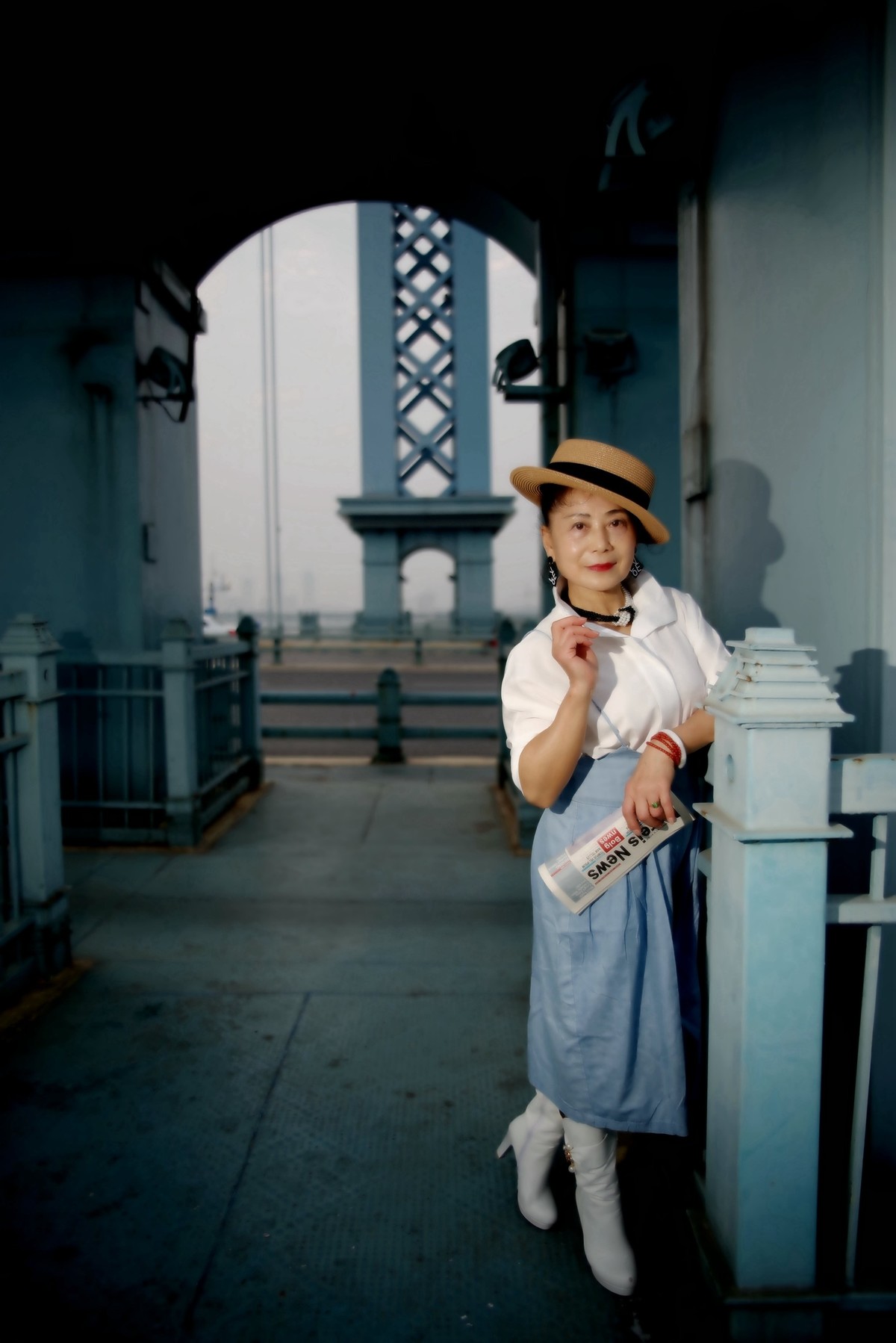 环境人像---蓝色的古田桥！