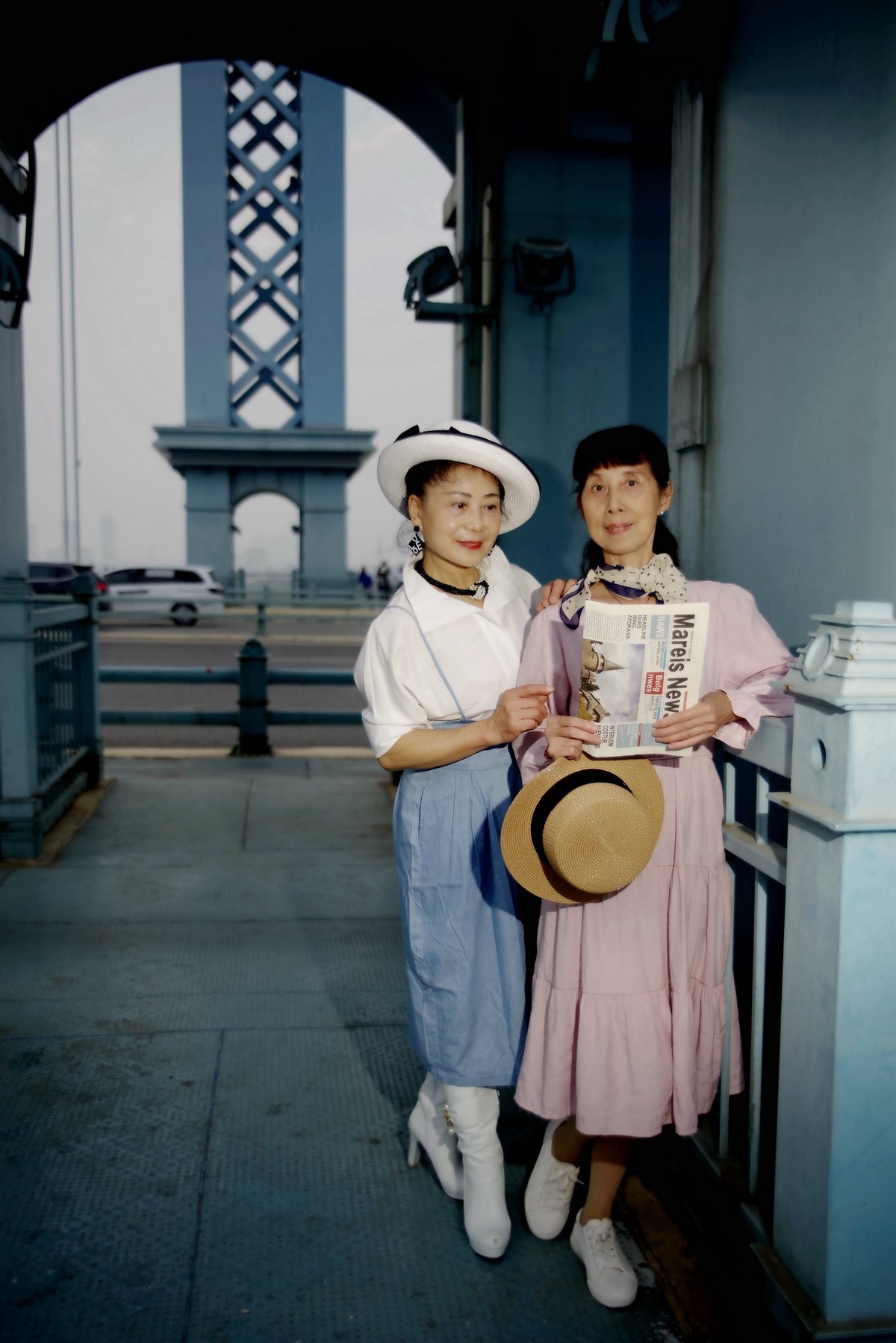 环境人像---蓝色的古田桥！